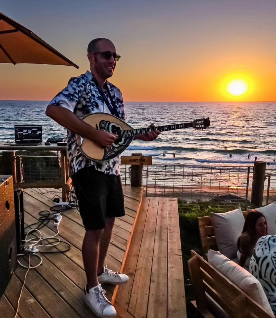 נגן בוזוקי מעולה לאירוע מסיבה חתונה bouzouki player