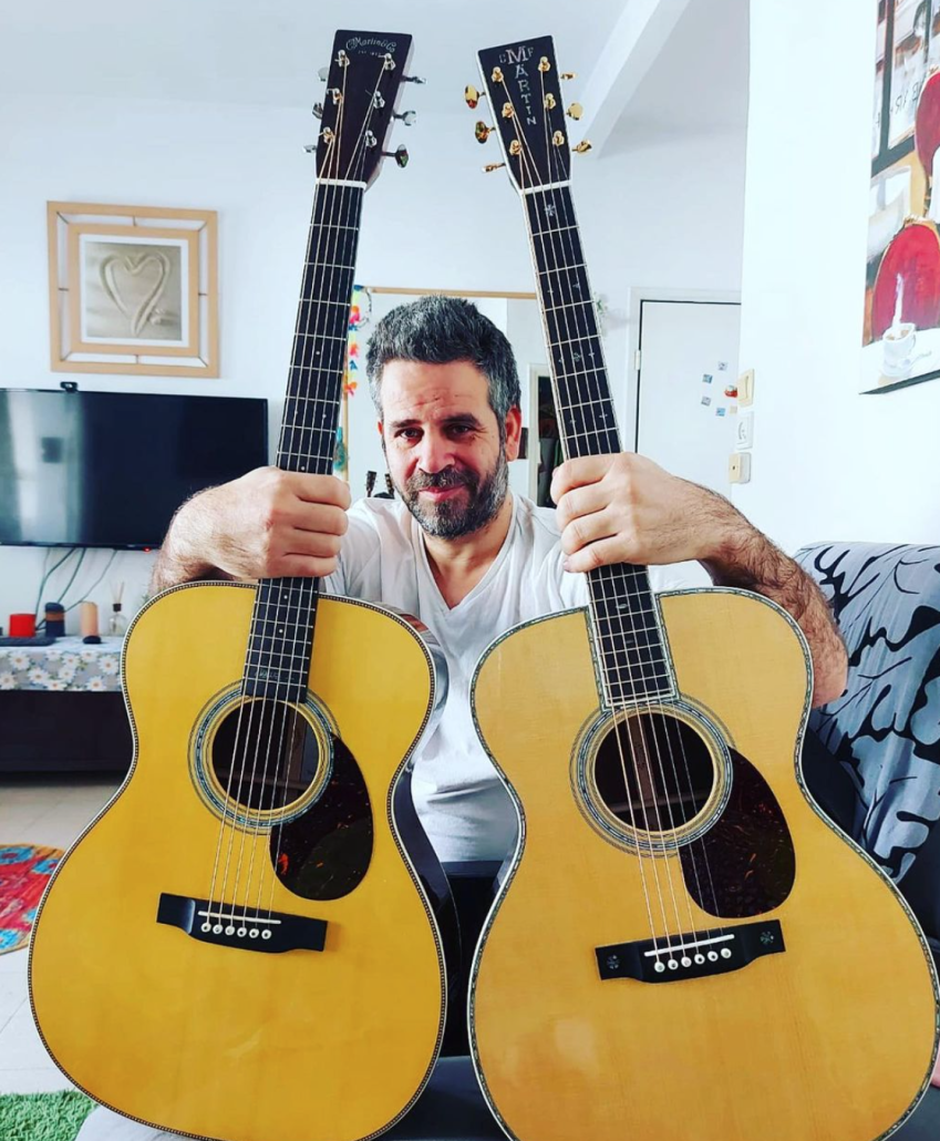 גיטריסט זמר קבלת פנים אקוסטי special reception guitar player singer