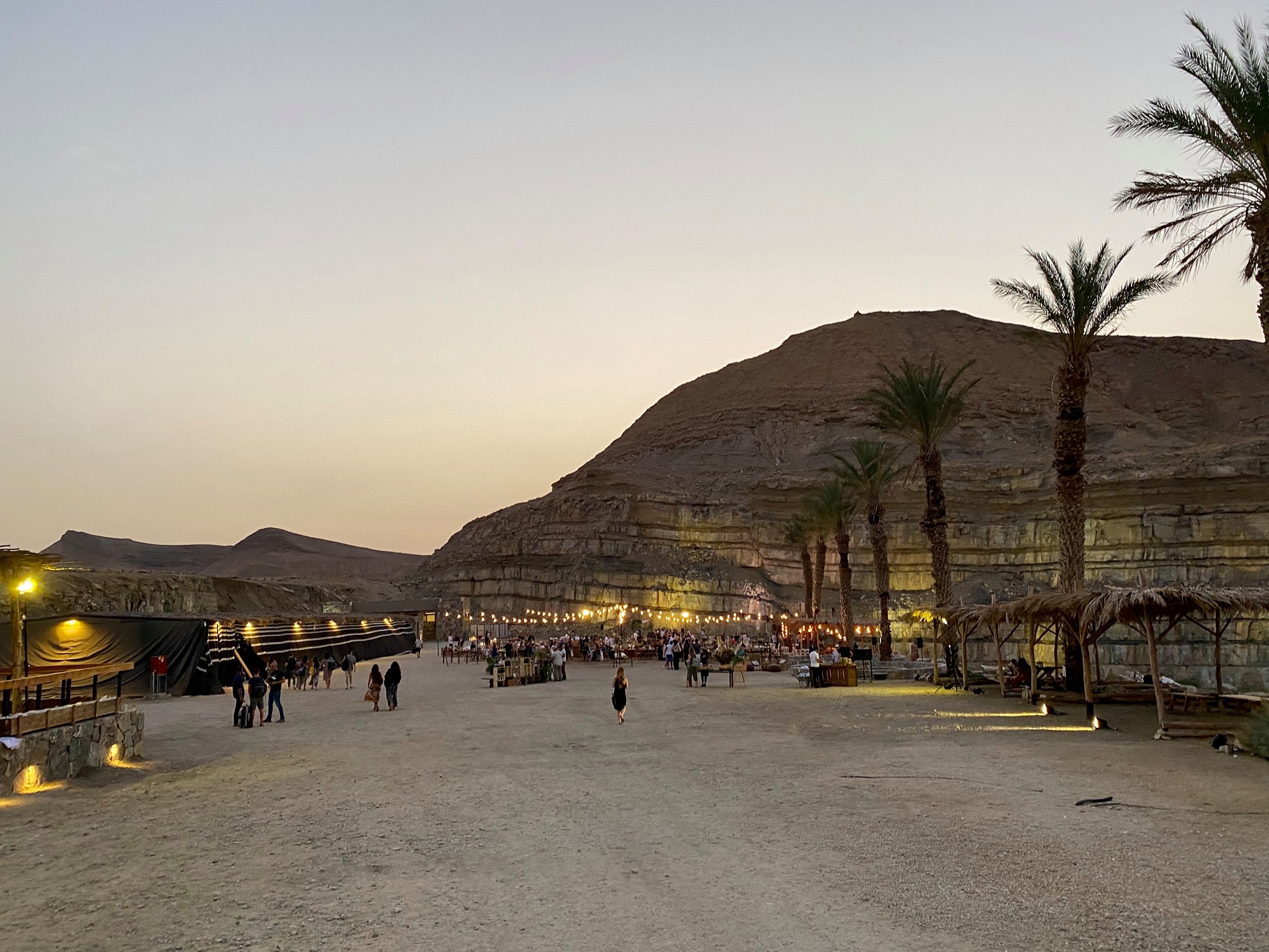 סלינה רמון חתונה עם לינה שינה חתונה אחרת אירוע של כמה ימים חתונת שטח הפקת שטח